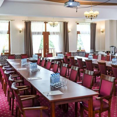 sala konferencyjna 004