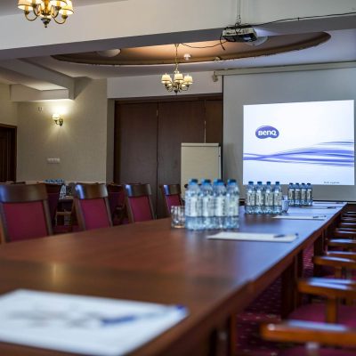 sala konferencyjna 008