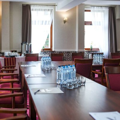 sala konferencyjna 009