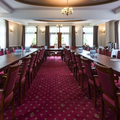 sala konferencyjna 017