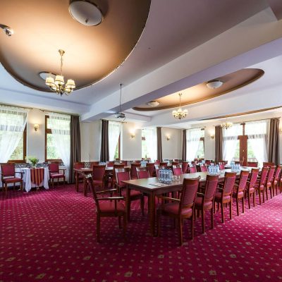 sala konferencyjna 019